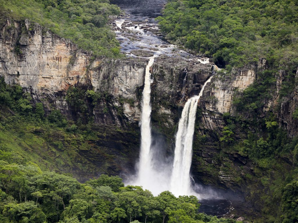 Saltos do Rio Preto - Parque Nacional da Chapada dos Veadeiros. Foto: Marcelo Camargo/Agência Brasil, Wikimedia Commons