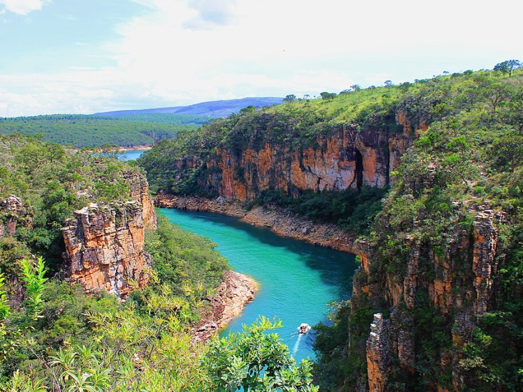 Mirante do Lago de Furnas - Capit&oacute;lio, MG
Ana Di Tullio, CC BY-SA 4.0 via Wikimedia Commons