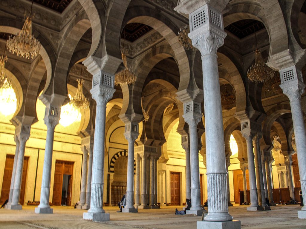 MESQUITA EM CARTAGO