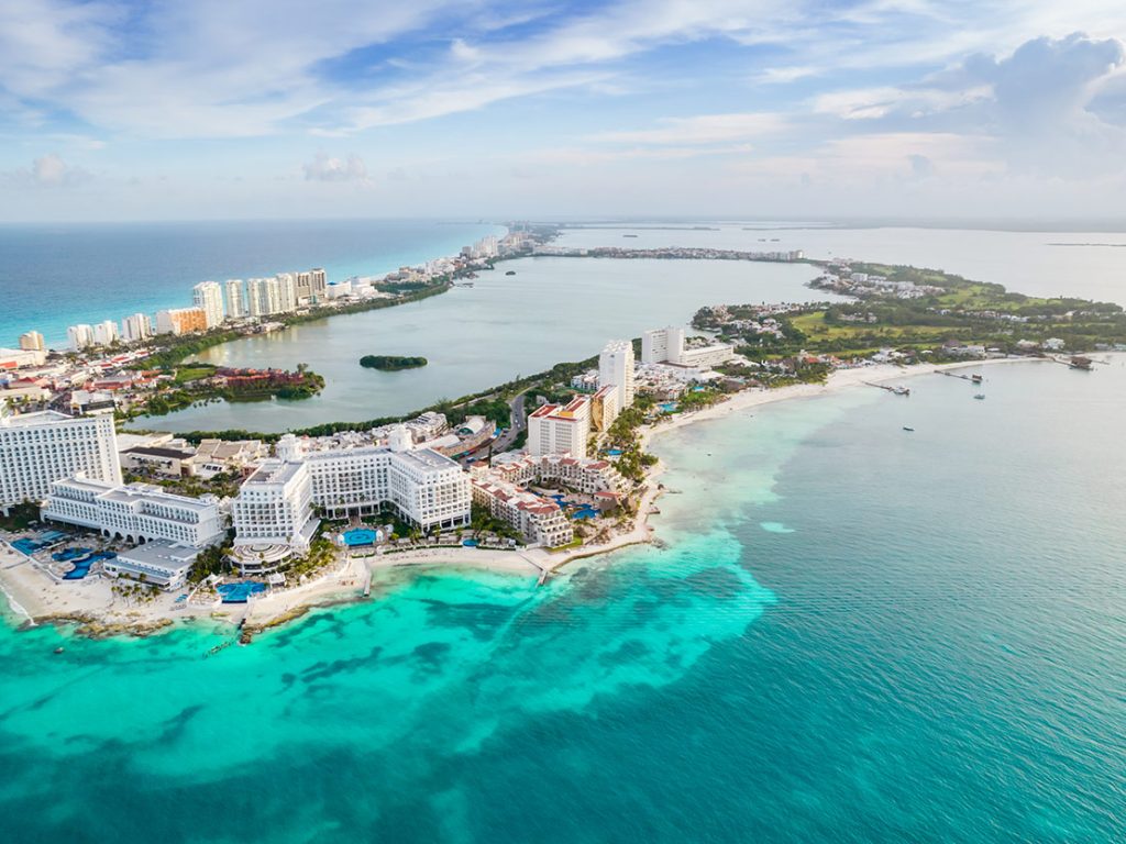 caribe-cancun-freepick